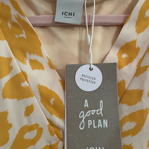 ICHI new with tags yellow leopard dress. Satin feel. Short sleeves. - Picture 2 of 3